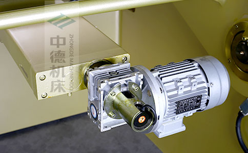 ZDS-840后檔料減速電機(jī)，質(zhì)量好，模擬運(yùn)算定位速度快.jpg